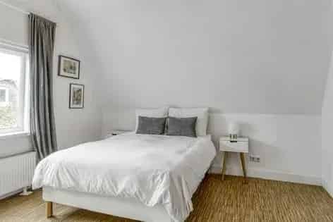 3 kamers huis van 99 m² in Rotterdam
