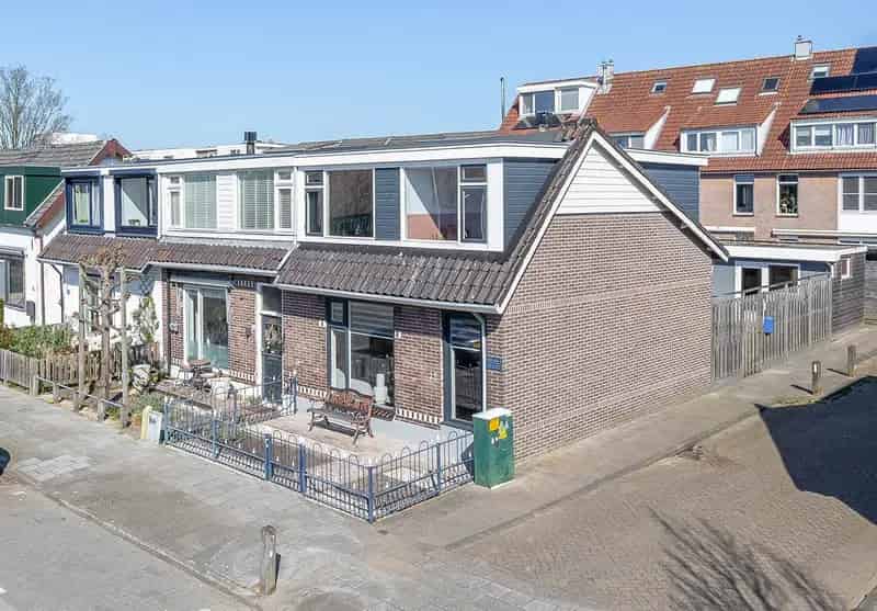 Instapklare woning 4 slaapkamers moderne keuken grote schuur