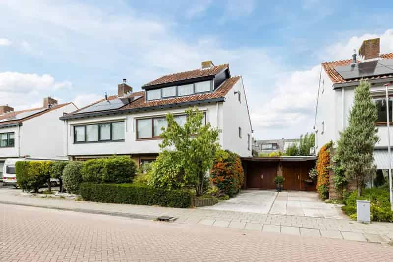 Huis te koop: Europasingel 34 2661 BW Bergschenhoek | Funda