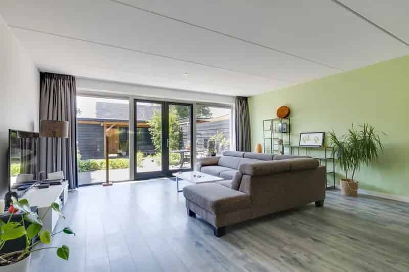 Tussenwoning Teuge 3 slaapkamers zonnige tuin 142m2