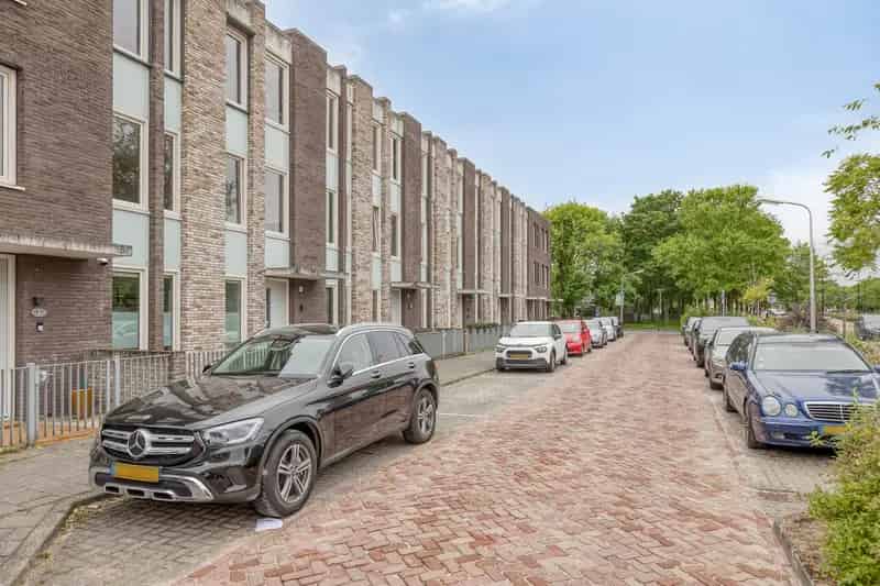 Huis te koop Beverwijk: Ruime moderne gezinswoning 4 slaapkamers