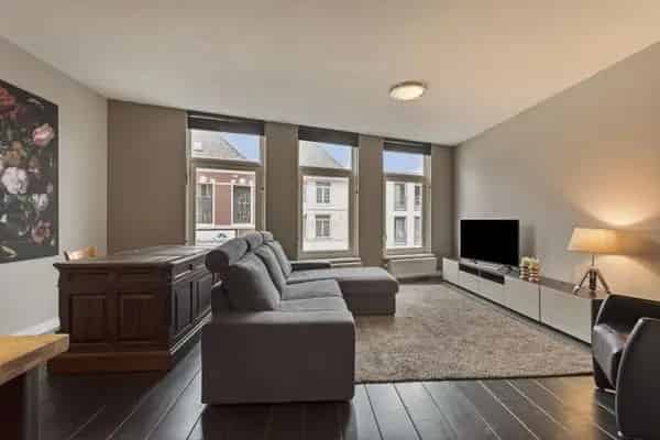 Huis Te Koop , 64, Hinthamereinde, 's-Hertogenbosch, Noord-Brabant