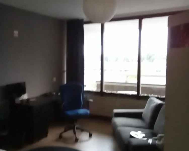 Kamer te Huur Nabij Catharina ZH