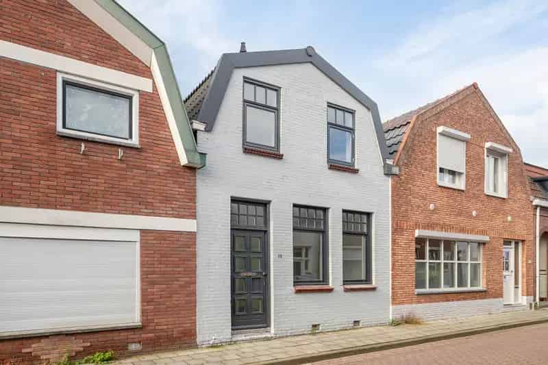 Gerenoveerde Jaren 30 woning Sas van Gent