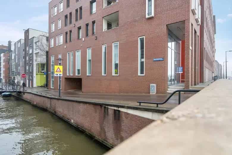 214 m2 Kantoorruimte te Huur Amsterdam Java-Eiland