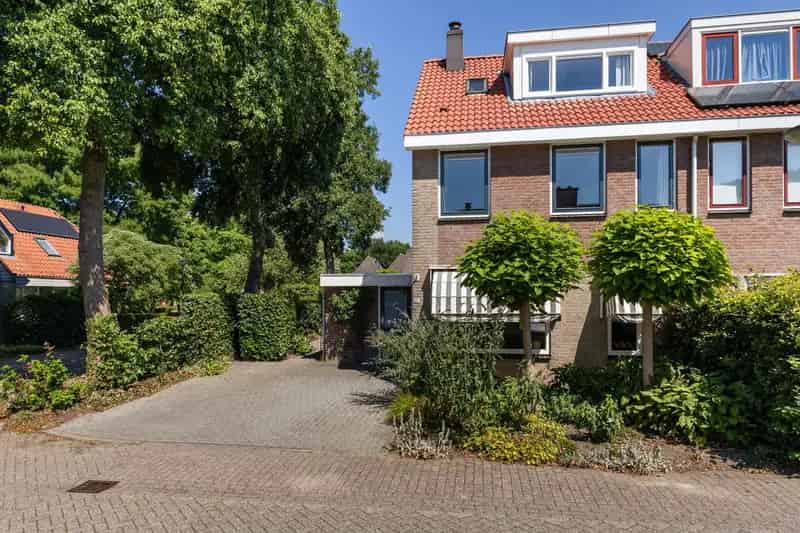 Ruime 6 Slaapkamers Tweekapper Wijk bij Duurstede