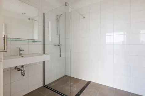 1 Kamer Appartement 65m² Amsterdam Noord Senioren