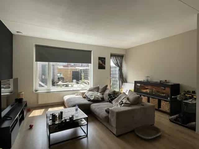 Tussenwoning te huur Sint-Maartensdijk 3 kamers 108m2