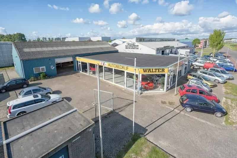 Bedrijfsruimte Enkhuizen: Showroom Werkplaats Buitenterrein