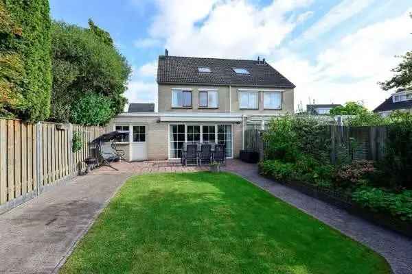 Gemeubileerde 2-onder-1 Kapwoning Breda Overkroeten