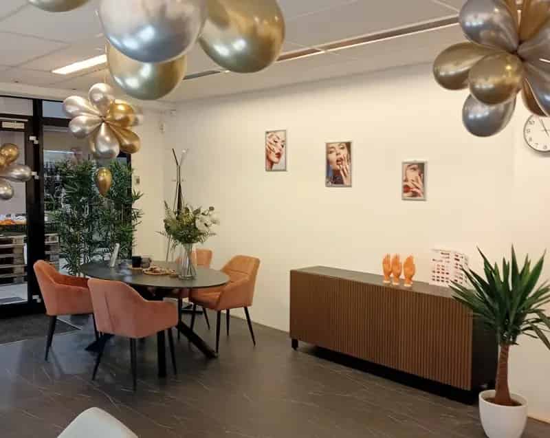 Belegging Leusden: Winkelruimte te Koop Hamershof