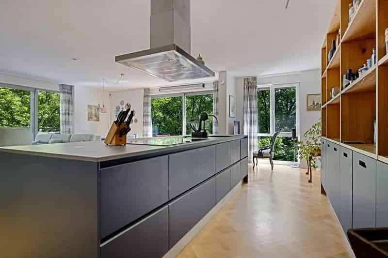 Luxe Penthouse Schiedam 146m2  3 Slaapkamers  Ruim Terras Parkeren