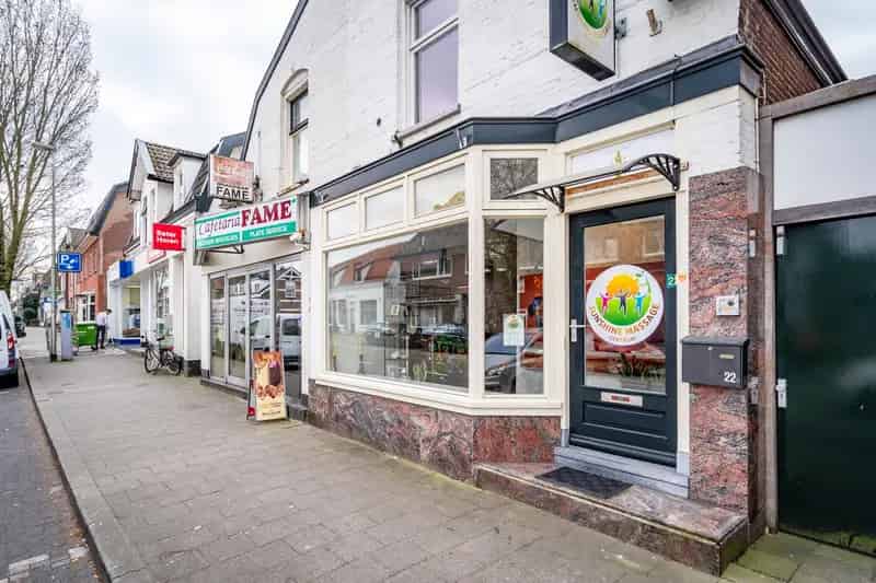 Winkel te Huur Bussum Laarderweg 63m2 Detailhandel Horeca Kantoor