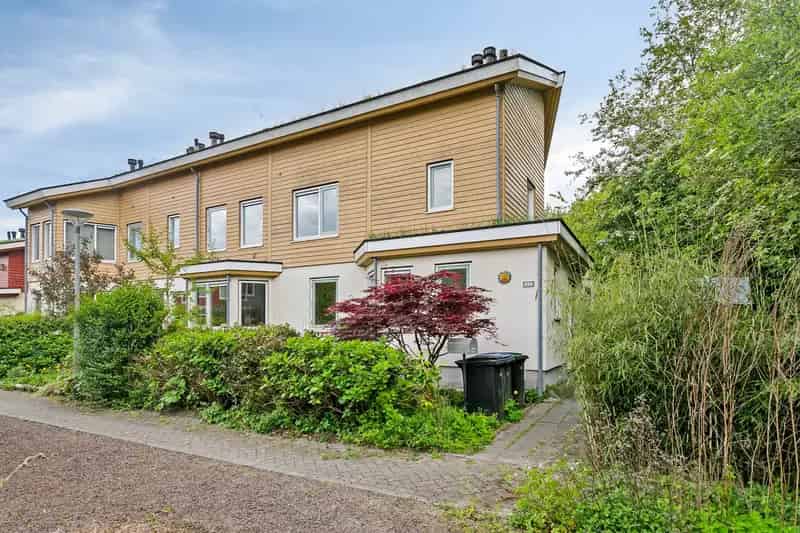 Duurzaam huis te koop Almere: 3 slaapkamers, grote zolder en uitbouw mogelijkheid