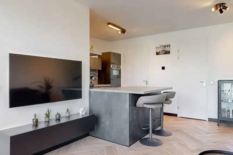 Huis te koop Aalsmeer Frans de Bieslaan: Energiezuinige woning voor starters