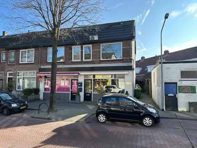Winkel te Huur Hilversum Hilvertsweg 48m2