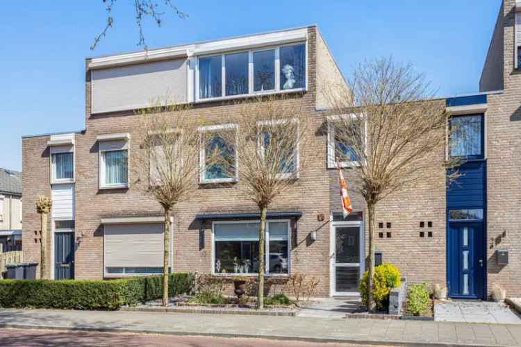 Gezinswoning Heesch 4 slaapkamers moderne badkamer tuin garage