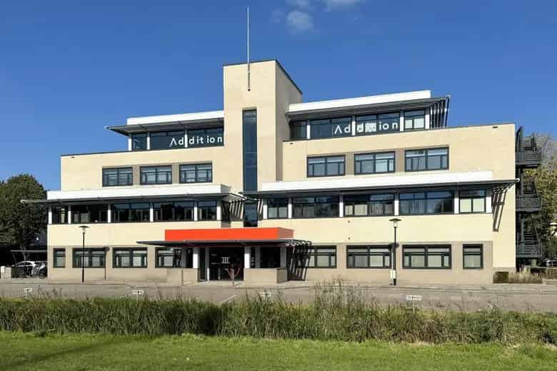 Kantoorruimte te huur Weesp 138-276 m2 nabij NS station