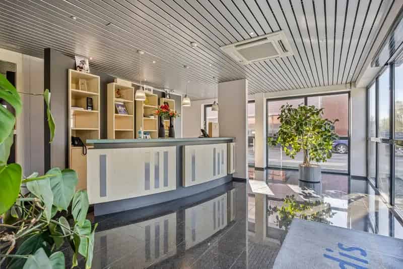 Bedrijfsgebouw Hengelo 1673m2 Kantoor en Bedrijfsruimte te Huur of Koop