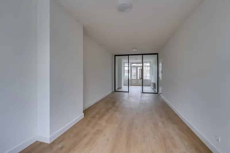 Instapklare Dubbele Bovenwoning Schiedam Nabij Station