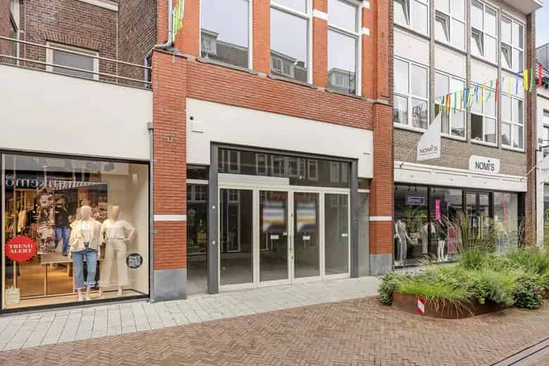 139m2 Winkelruimte te Huur Hengelo Centrum