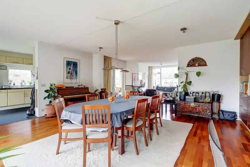 Ruime Hoekwoning 6-7 Kamers  195m²  Tuin West  A+ Label