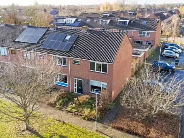 Ruime Hoekwoning Bovenkarspel Nabij Voorzieningen