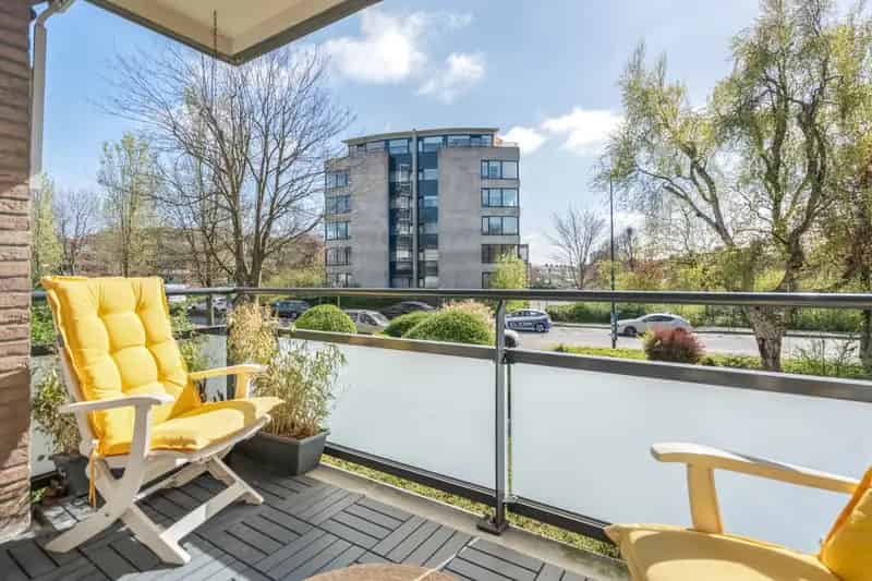 Appartement te koop Oegstgeest: Ruim 2-kamer appartement met balkon