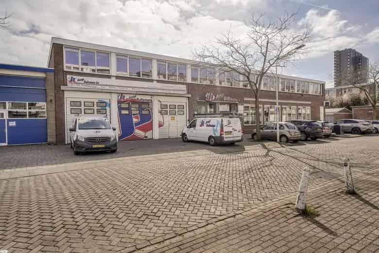 280m2 Kantoorruimte te Huur Leiden