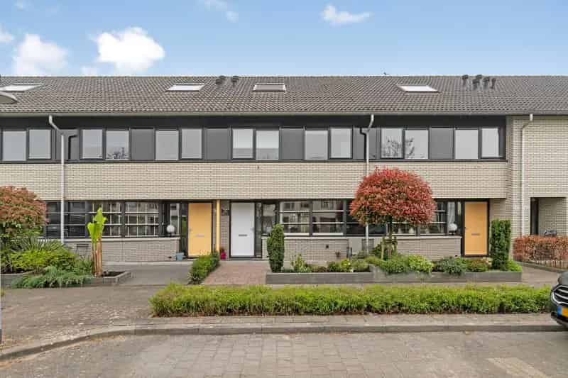 Moderne woning te koop in Almere Filmwijk