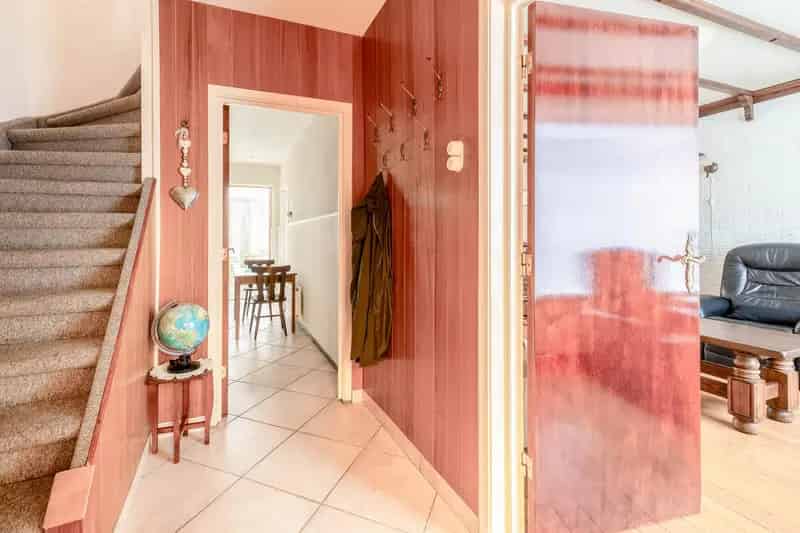 Ruime Halfvrijstaande Woning Belfeld