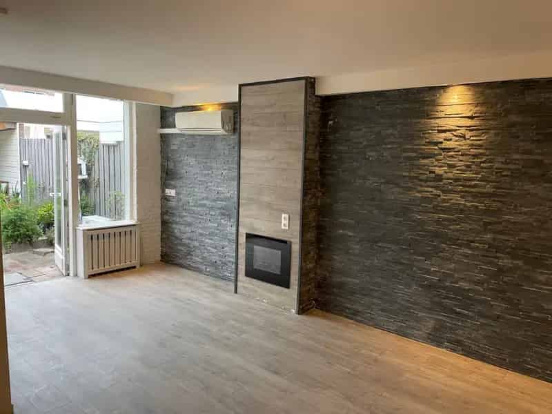 Ruime Studio met Tuin Tilburg West Nabij Universiteit