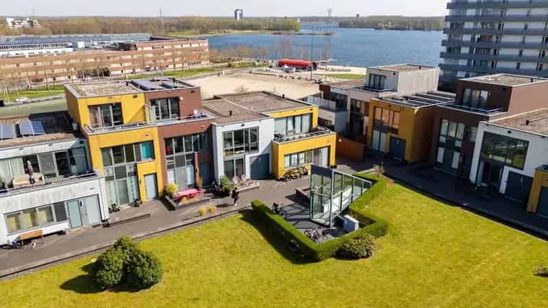 Unieke Tussenwoning 3 Slaapkamers Stadsleven Toplocatie