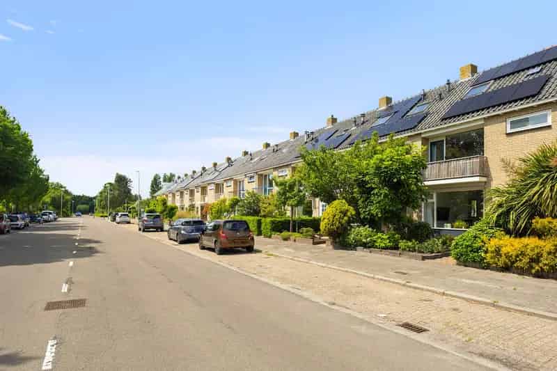 Gezinswoning Den Helder 4 slaapkamers garage 120m²