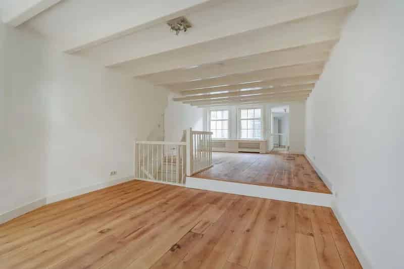 Amsterdam Jordaan: Rijksmonumentale benedenwoning met patio