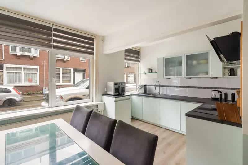 Schiedam woning 137m2 nabij centrum 3 slaapkamers souterrain