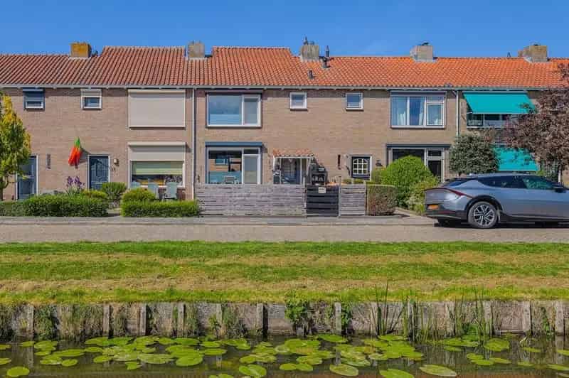 Tussenwoning Hoornaar 4 slaapkamers moderne keuken zonnige tuin