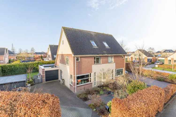 2-onder-1-kapwoning Waterland: 4 slaapkamers, garage, tuin