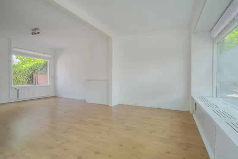 Huis te koop Breda: Ruime 3 slaapkamer woning met tuin en berging