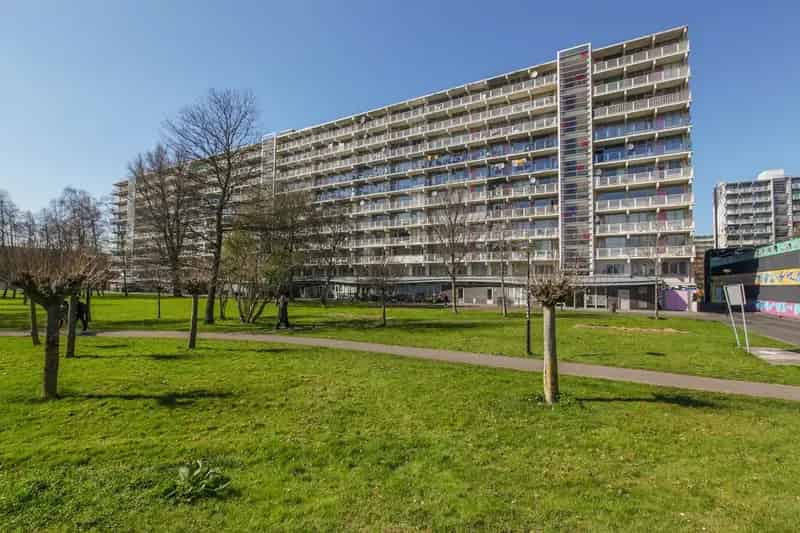 Amsterdam Zuidoost Appartement 64m2 Balkon Berging Parkeerplaats
