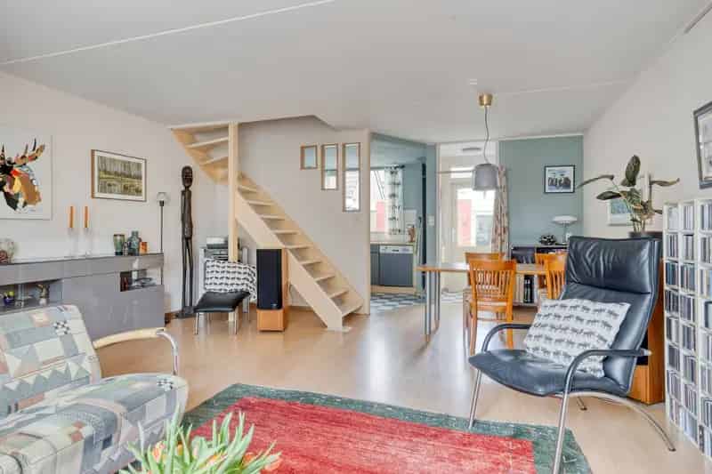 Huis te koop Vught: 3 Slaapkamers, Garage, Rustige Locatie