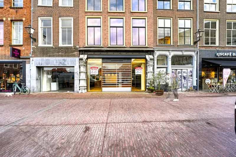 Winkel te Huur Leiden Hoogstraat 105m2 A1 Locatie
