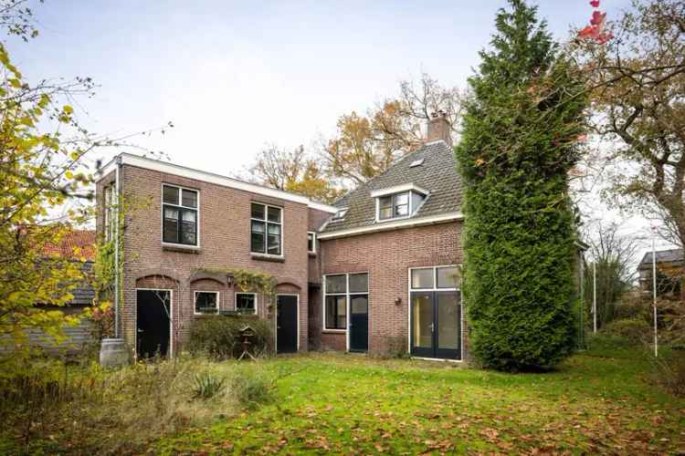 Huis te koop Vaassen: Charmante vrijstaande woning met veel potentie
