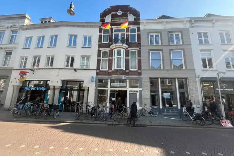 Winkelruimte te huur Vughterstraat Den Bosch 215m2