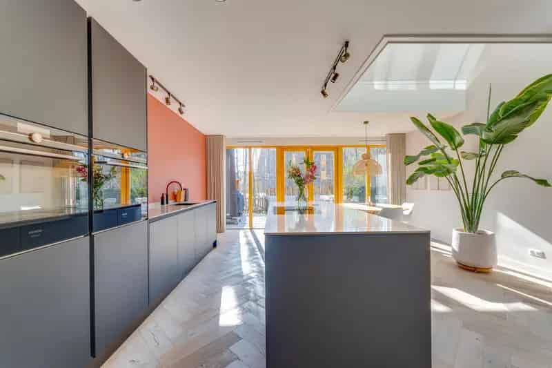 Luxe Halfvrijstaande Woning nabij Strand en Bos