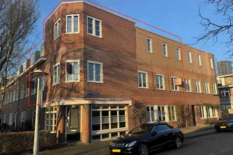 Luxe jaren 20 bovenwoning Amsterdam Amsteldorp 172m2