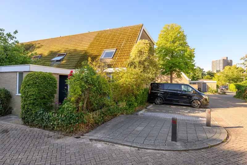 Huis te koop: Appelgaarde 279 2272 TH Voorburg | Funda