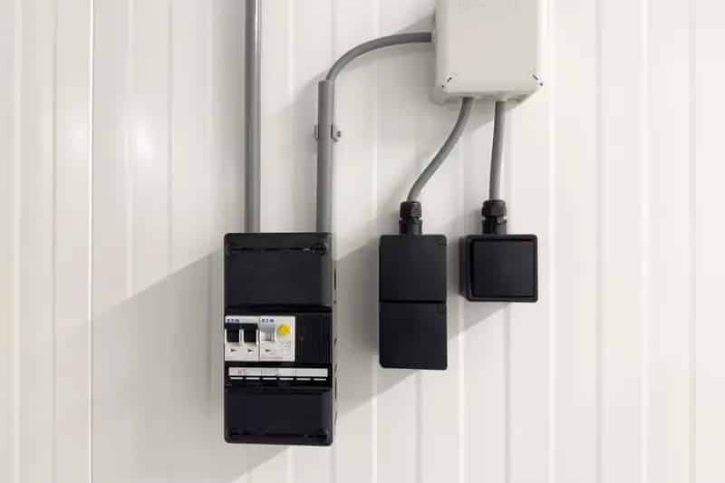 Garagebox te Koop Berkel en Rodenrijs 18m2 Beveiligd Opslag