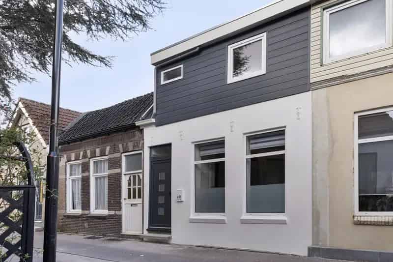Huis te koop Zaandam: Gerenoveerde jaren 20 woning