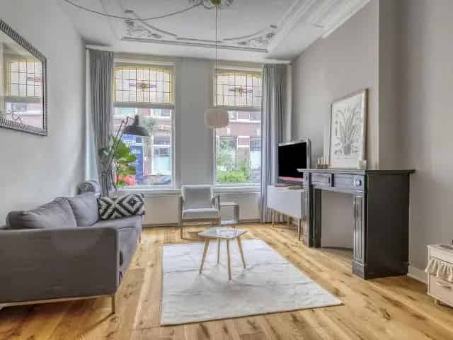 Benedenwoning Regentessekwartier 97m2 2 slaapkamers zonnige tuin